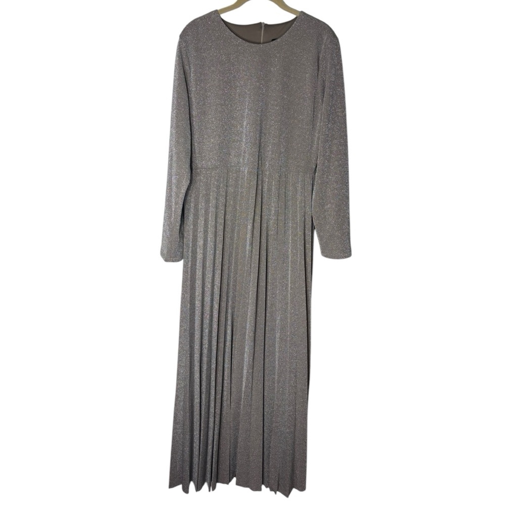 Formal Evening Wear Size 14 Gray Long Sleeve Dress‎